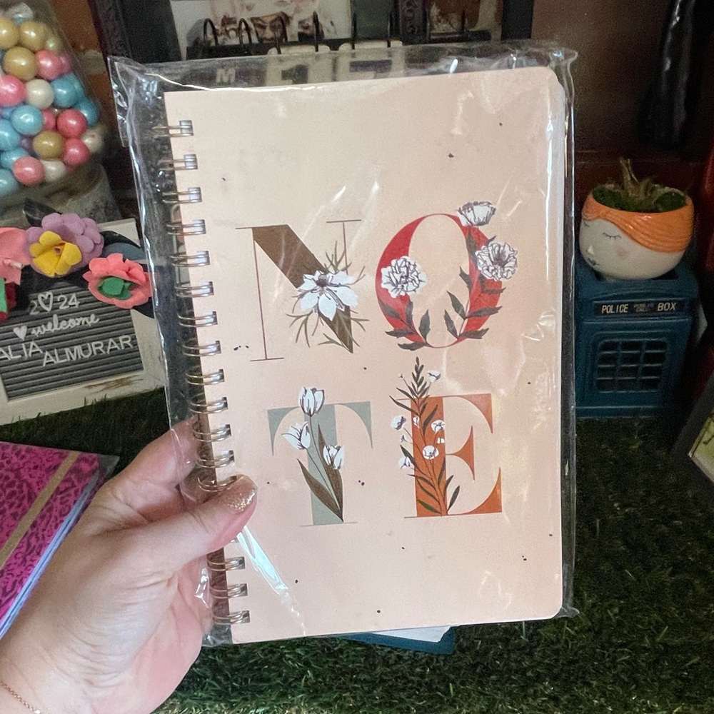 Notebook bundle - Picture 4 of 10